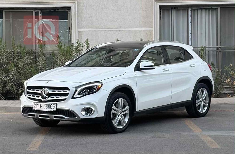مرسيدس بنز GLA